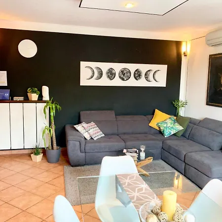 Apartment Lt-host 19 *